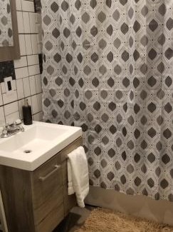 Williamsbridge Apartment | A cozy quiet place to be at peace