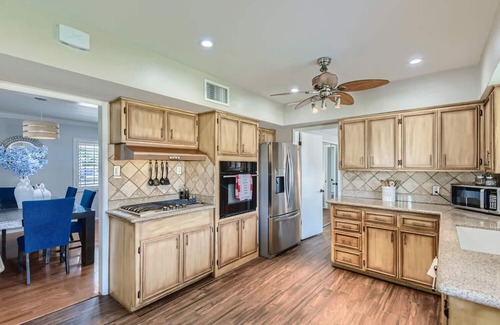 Village Grove House | A Desert Retreat, Where Golf, Comfort, and Style meet