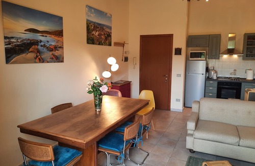 Massa Marittima Apartment | A few km from the sea, close to bike trails. Pleasant house with terrace and view!
