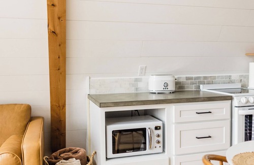 Beach City Cabin | A-frame Cabin with Hot tub & Wifi in Beach City