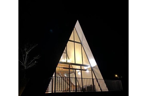 Katira Ski Chalet | A-Frame, Rio Celeste in premises and close to park