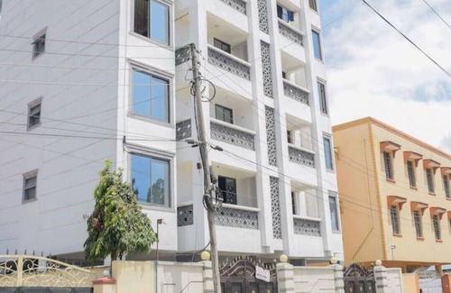 Manyimbo Apartment | A gated peaceful environment, 5 min drive to pirates beach and nyali city malll