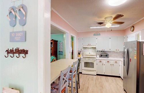 Jekyll Island House | A HIDDEN GEM DUPLEX 2 bedrooms, 1.5 bathroom