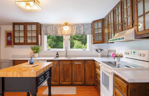 Dresden Other | A historic, charming farmhouse in the heart of Midcoast Maine!