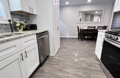 Church Street House | A Home Stay on Business Trip - Near Airport