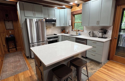 Galax Cabin | A Hopeful Mountain - 10 mins from Galax & the Blue Ridge Parkway!
