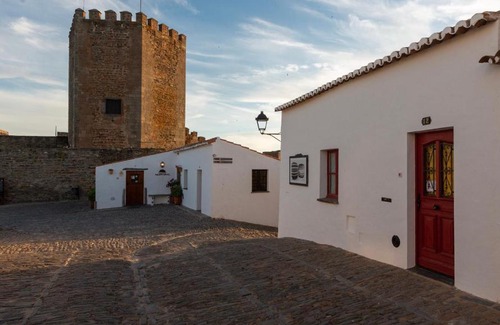 Monsaraz House | A Janela Do Castelo