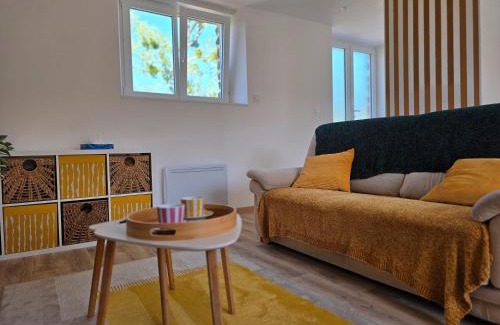 Folligny House | A la folie