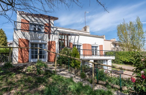 La Roche-sur-Yon Apartment | A little bit of greenery and calm in the middle of the city! The 3rd.
