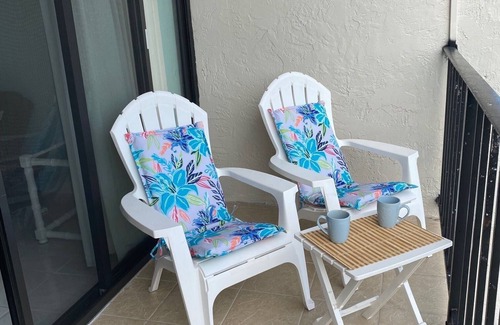 Discovery Bay Apartment | A little piece of paradise is waiting for you , 1 minute walk to pool and ocean