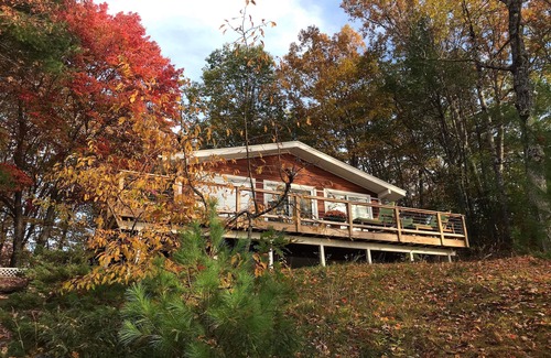 Freedom House | A little slice of paradise, in all 4 seasons. Private beach, Dock and Sunsets!