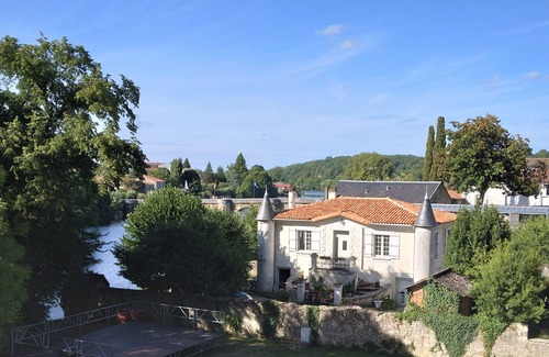 Esse Cottage | A lovely, hidden gem close to the beautiful town of Confolens.