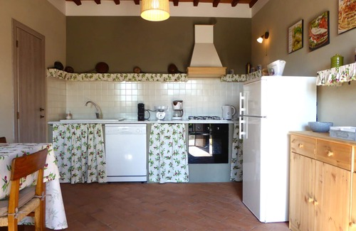Altopascio House | A LUXURIOUS TUSCAN STYLE VILLA WITH A WONDERFUL PRIVATE SWIMMINGPOOL
