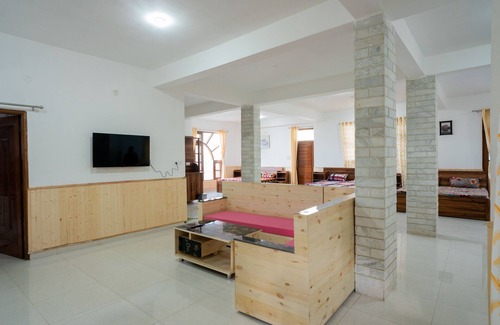 Kandaghat House | A modern and independent house Near Shimla. Sunset view