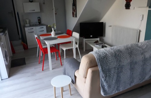 Saint-Apollinaire House | A nest in Epleumie St Apollinaire 21850