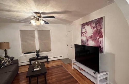 Pawtucket Apartment | A new renovated inspirational three bedrooms apartment floor 2.