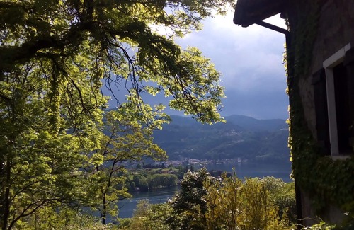 Carcegna House | A Orta's lake view paradise, large house with beautiful private garden
