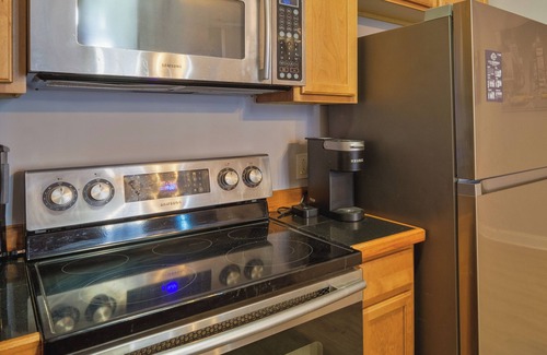 Gastonia Apartment | A Peaceful Getaway (NY) Vibe (Near Charlotte)