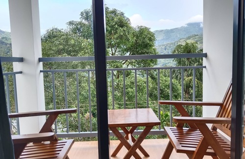 Chithirapuram House | A perfect Homestay with Wi-Fi has 8 Bed Rooms with balcony in Munnar