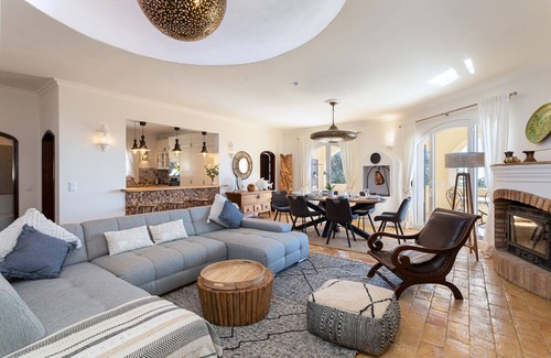 Faro Villa | A perfect house on the right place with a unique and distinctive location