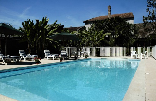 Birac-sur-Trec House | A privileged vacation out of time, Be the Châtelains of the Manor.