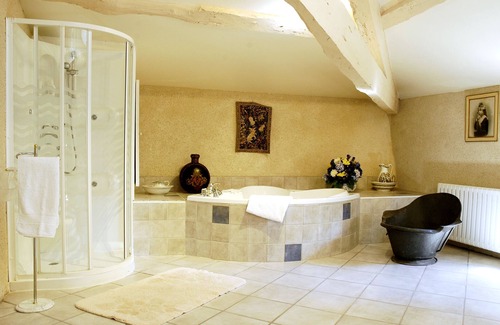 Birac-sur-Trec House | A privileged vacation out of time, Be the Châtelains of the Manor.