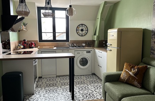 Dourdan Apartment | A Proximité du Château de Dourdan! Appartement à Dourdan Centre, Wifi Gratuit