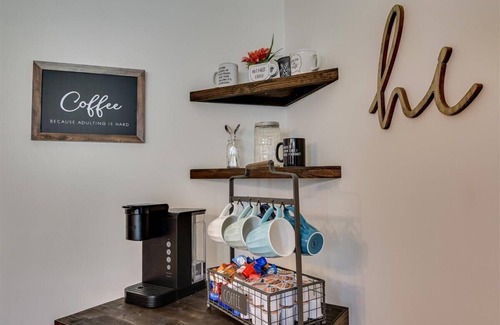 Aiken House | A quiet place to relax, yet close to everything. Minutes from downtown.