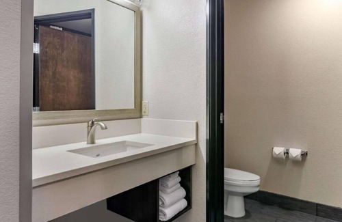 Sherwood - Tualatin South House | A relaxing stay near Tualatin’s top attractions