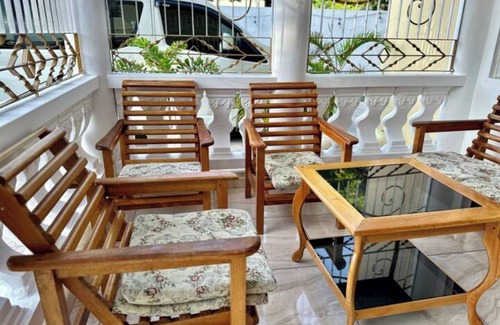 West End Apartment | A Rooftop View, Comfort & Event-Ready Spaces - #09