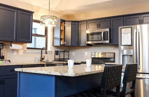Jim Thorpe Ski Chalet | A safe, modern house in the woods just minutes from downtown Jim Thorpe