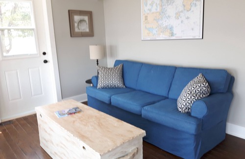 Chester Apartment | A Sailor's Paradise - Stevens Cove Guest Quarters