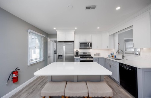 Lower Township House | A Shore Thing - Spacious House, Large Deck, BBQ, Fresh Linens & Pet Friendly