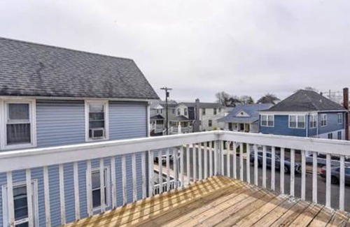 Bradley Beach House | A short walk from the beach & down town. A half mile from Asbury Park Boardwalk.