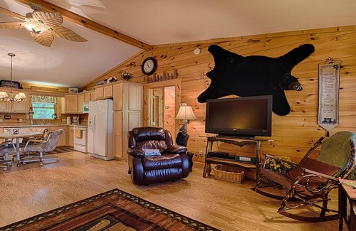 Maggie Valley Cabin | A Smoky Mountain Sunset "The Cliff's" - 2 miles from ski resort