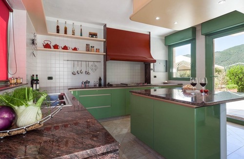 Poggio dei Pini Villa | A spacious, modern villa with a private pool