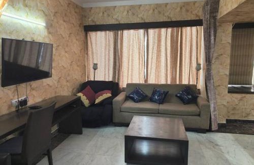 Indirapuram Apartment | A Studio Apartment with Complete Privacy