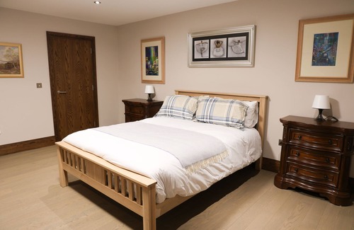 Letterkenny House | A Stunning Haven Ideal for Groups