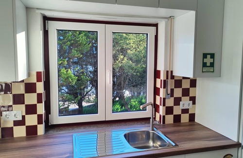 Benedita House | A sunny house with a large terrace and sea views!
