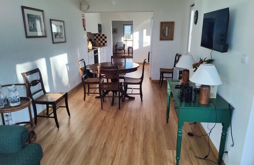 Benedita House | A sunny house with a large terrace and sea views!