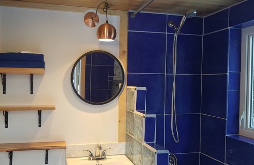 Taghum Apartment | A Tiny Temple studio w. Loft