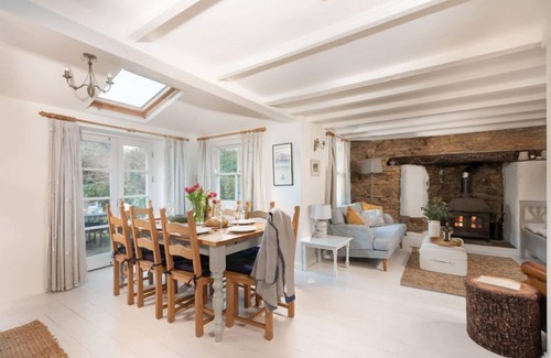 St. Agnes Cottage | A traditional Cornish cottage quietly tucked away for a peaceful escape.