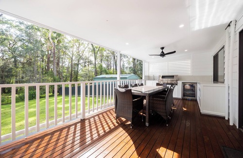 Mollymook House | A Tranquil, Leafy and Super-Convenient Holiday Home