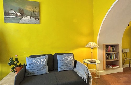 Rooigem House | A vacation house for a family/group of 4 adults in Ghent