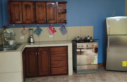 Quito Apartment | A very quiet and familiar house with a panoramic view of the entire city
