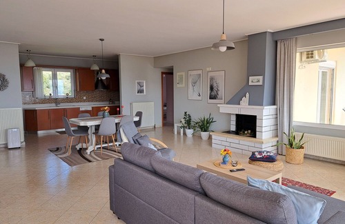 Nafpaktos Villa | A villa on the top of the mountain, quiet, just 10 minutes from the city center!