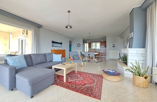 Nafpaktos Villa | A villa on the top of the mountain, quiet, just 10 minutes from the city center!