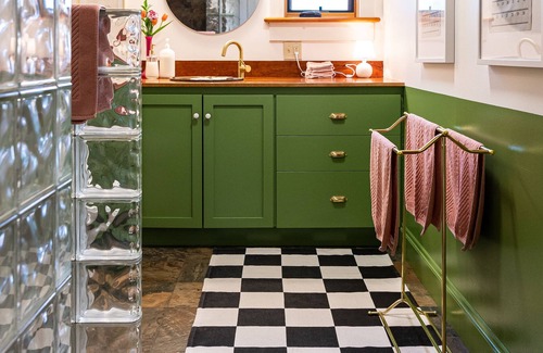 Newport Landing Cottage | A well-appointed cottage tucked away on the Gaspereau Mountain.