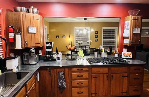 Ann Arbor House | A wonderful home for the weekend in the big house