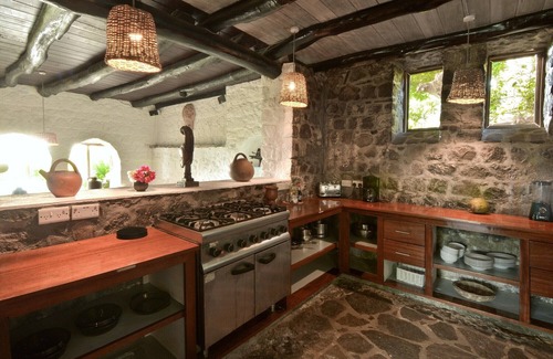 Belmont House | A worldwide renowned estate that can be booked for a vacation of a lifetime!